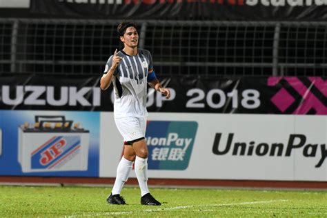 Phil Younghusband retires from football .